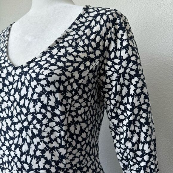 Lark & Ro Pullover Dress Blue White Floral SZ L - Picture 5 of 13